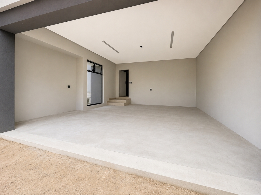 5 Bedroom Property for Sale in Copperleaf Estate Gauteng