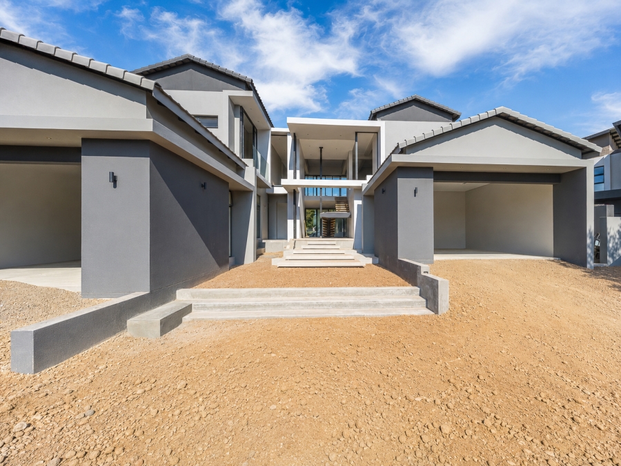 5 Bedroom Property for Sale in Copperleaf Estate Gauteng