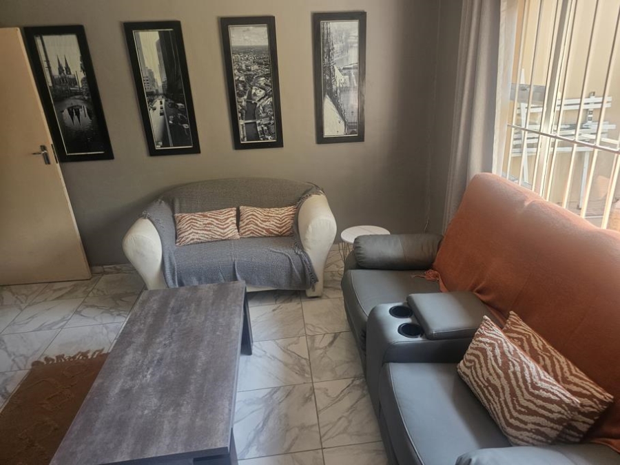 To Let 1 Bedroom Property for Rent in Paulshof Gauteng