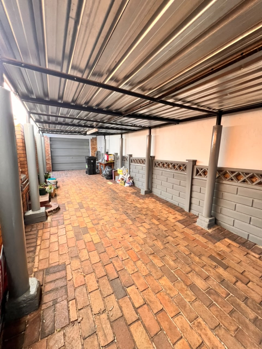 3 Bedroom Property for Sale in Westdene Gauteng