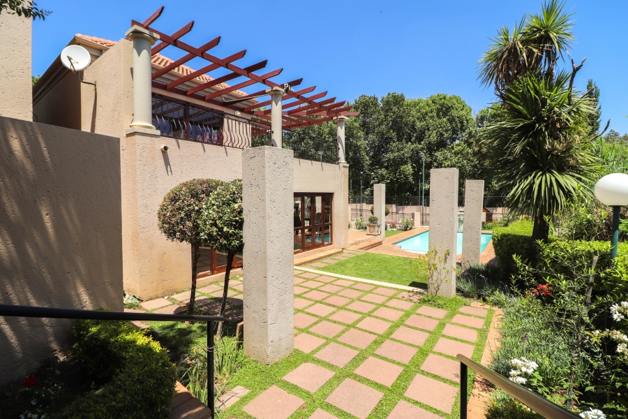 To Let 1 Bedroom Property for Rent in Paulshof Gauteng