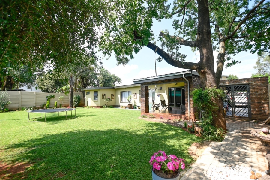 Commercial Property for Sale in Sinoville Gauteng