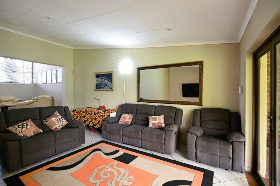 Commercial Property for Sale in Sinoville Gauteng