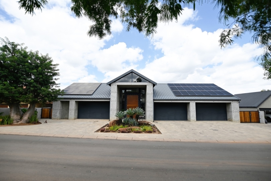 5 Bedroom Property for Sale in Sable Hills Gauteng