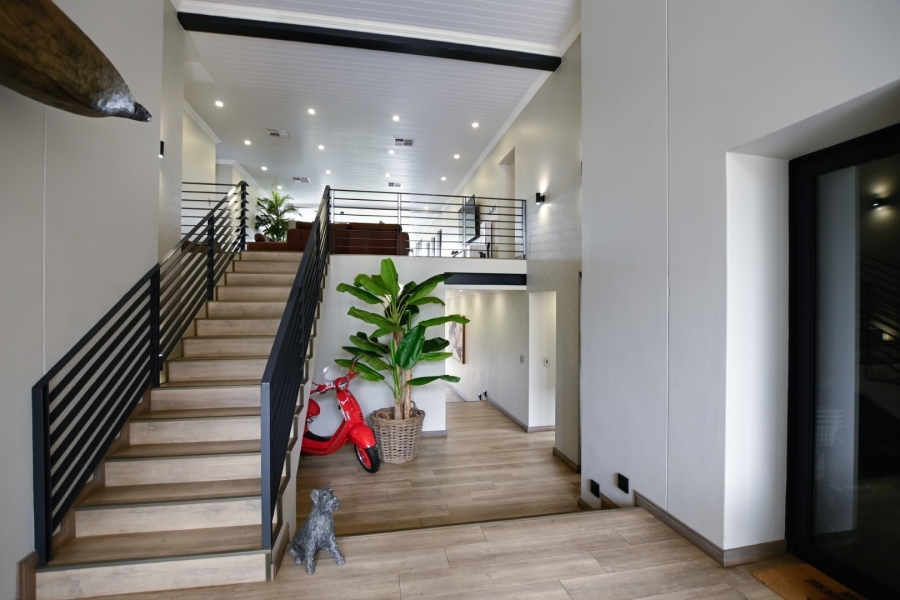 5 Bedroom Property for Sale in Sable Hills Gauteng