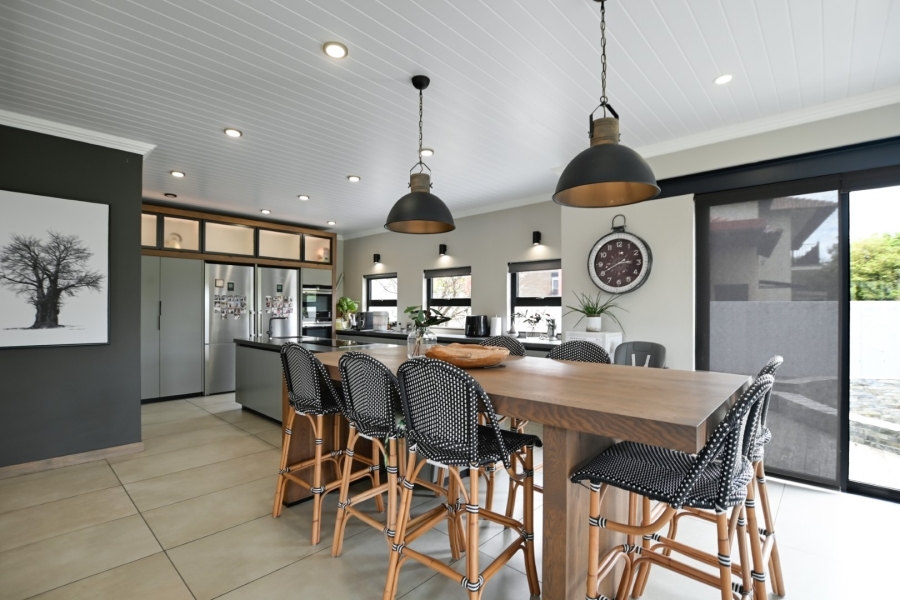 5 Bedroom Property for Sale in Sable Hills Gauteng