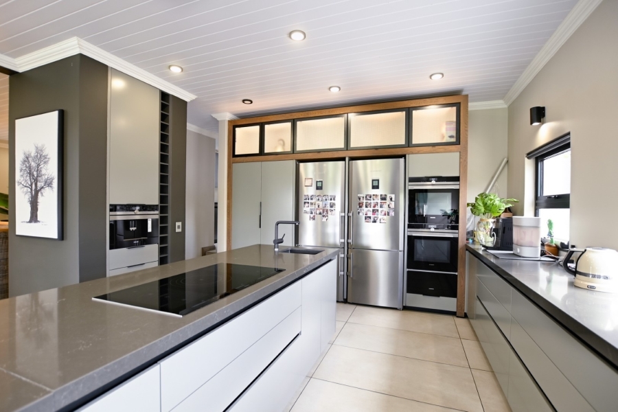 5 Bedroom Property for Sale in Sable Hills Gauteng
