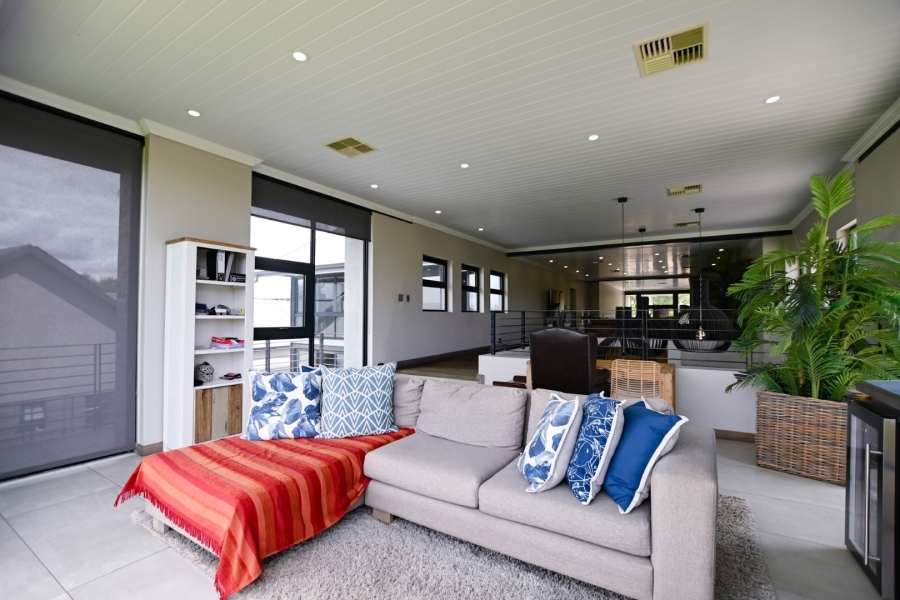 5 Bedroom Property for Sale in Sable Hills Gauteng