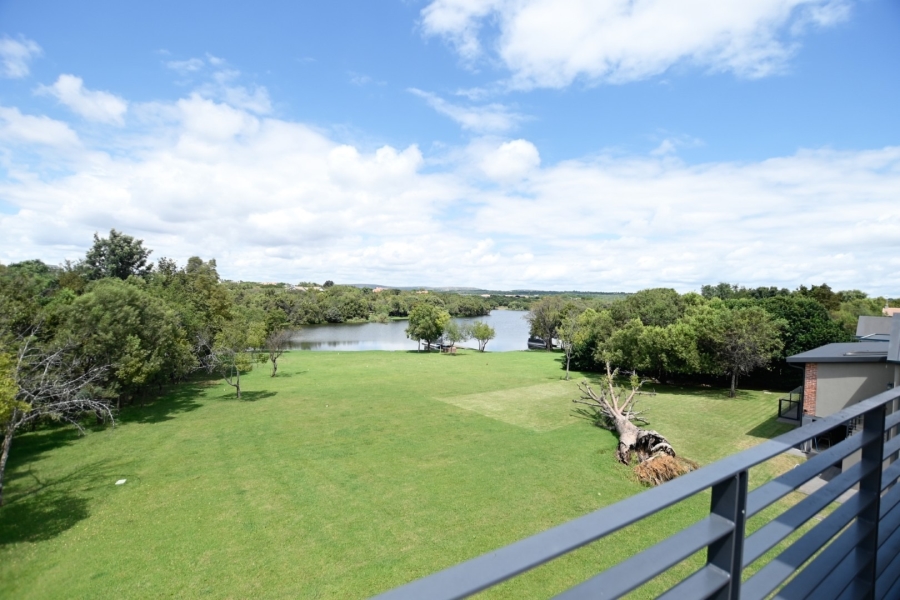 5 Bedroom Property for Sale in Sable Hills Gauteng