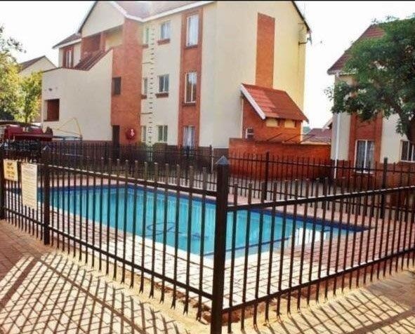 2 Bedroom Property for Sale in The Orchards Gauteng