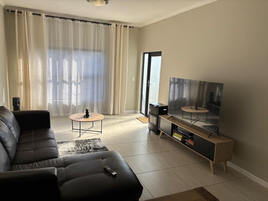 2 Bedroom Property for Sale in Greenstone Hill Gauteng