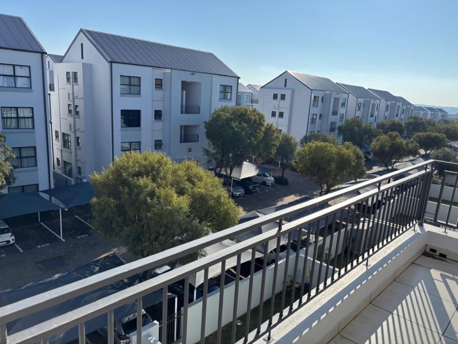 2 Bedroom Property for Sale in Greenstone Hill Gauteng