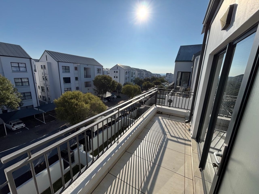 2 Bedroom Property for Sale in Greenstone Hill Gauteng