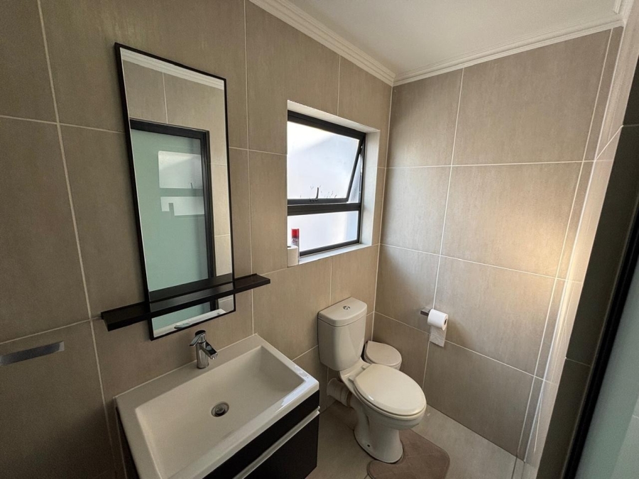 2 Bedroom Property for Sale in Greenstone Hill Gauteng