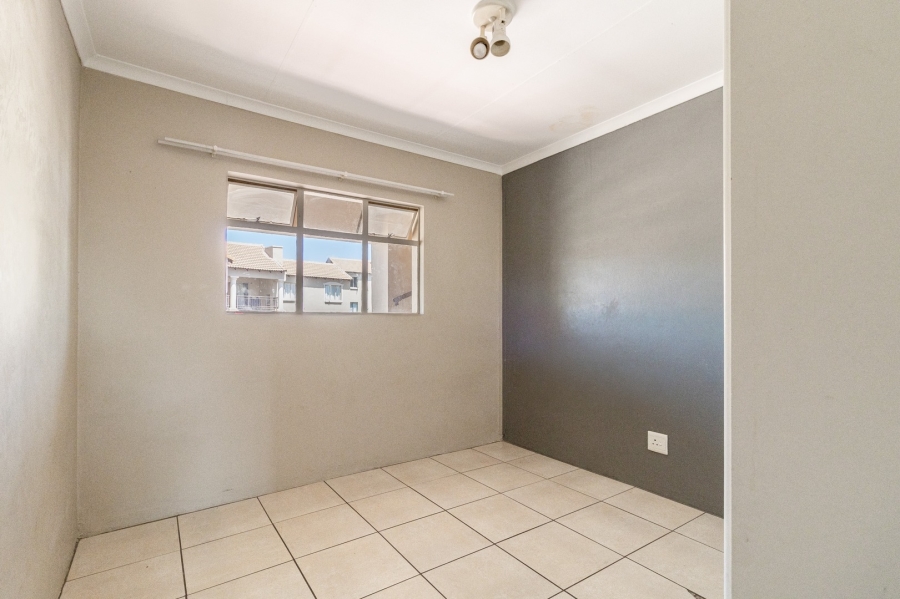 To Let 2 Bedroom Property for Rent in North Riding Gauteng