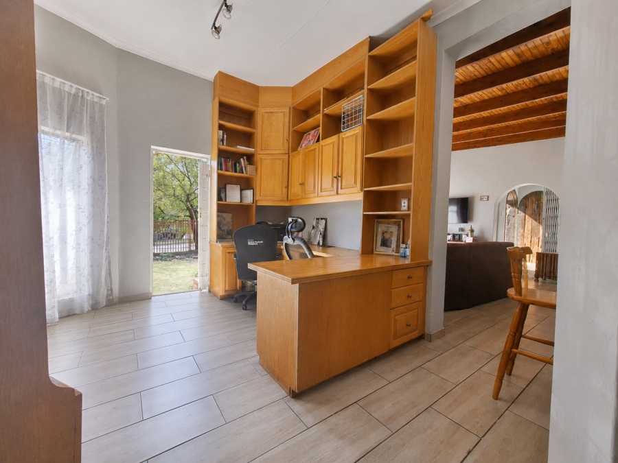 4 Bedroom Property for Sale in Wierda Park Gauteng