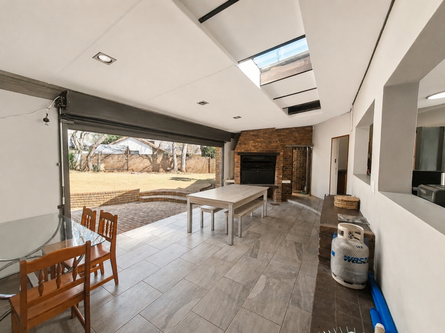 4 Bedroom Property for Sale in Wierda Park Gauteng