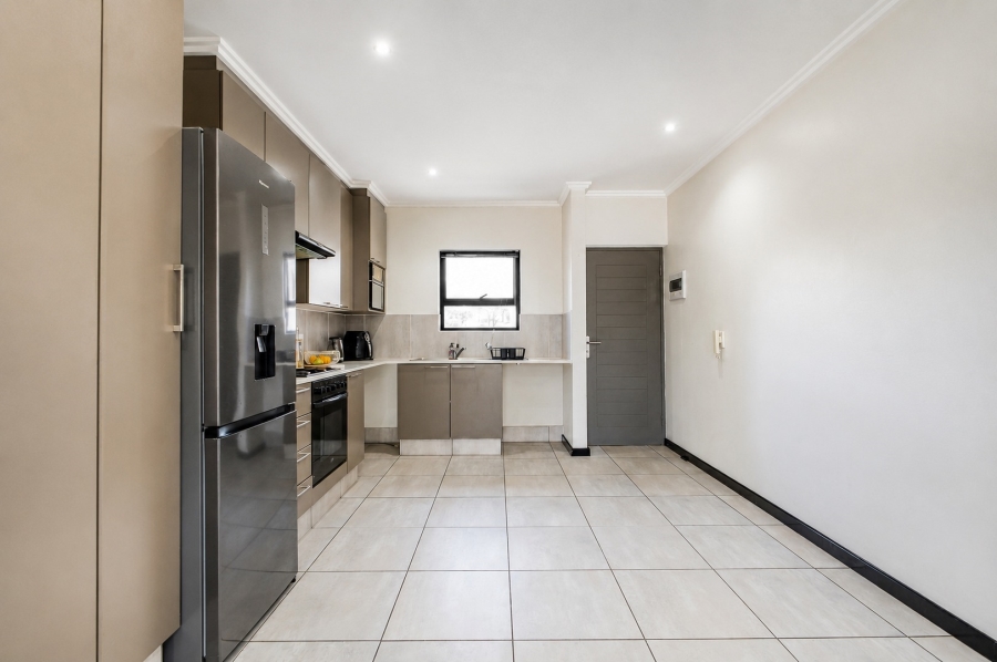 2 Bedroom Property for Sale in Lonehill Gauteng