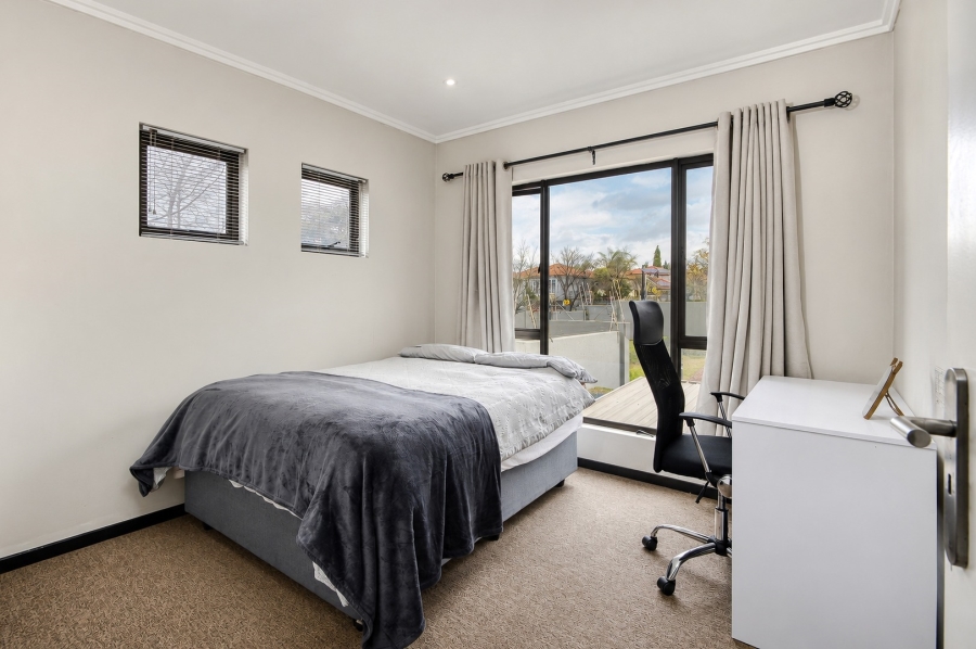2 Bedroom Property for Sale in Lonehill Gauteng