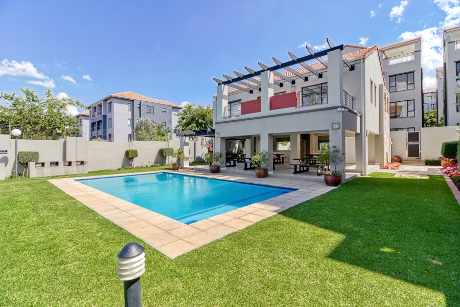 2 Bedroom Property for Sale in Lonehill Gauteng