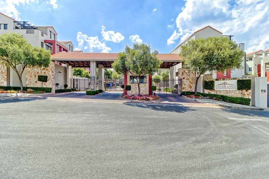 2 Bedroom Property for Sale in Lonehill Gauteng