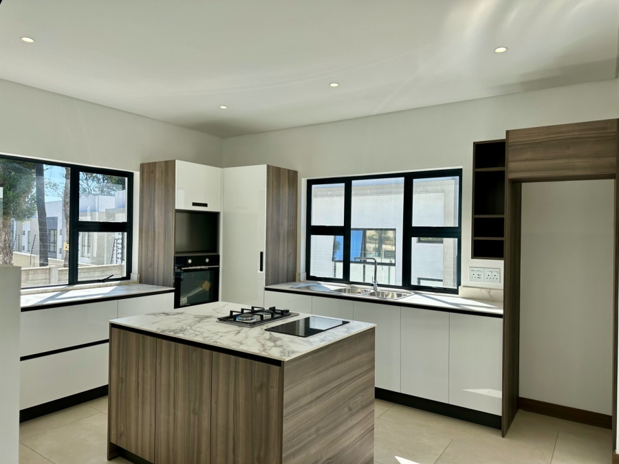 To Let 3 Bedroom Property for Rent in Morningside Gauteng