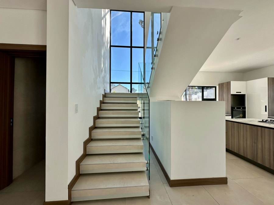 To Let 3 Bedroom Property for Rent in Morningside Gauteng