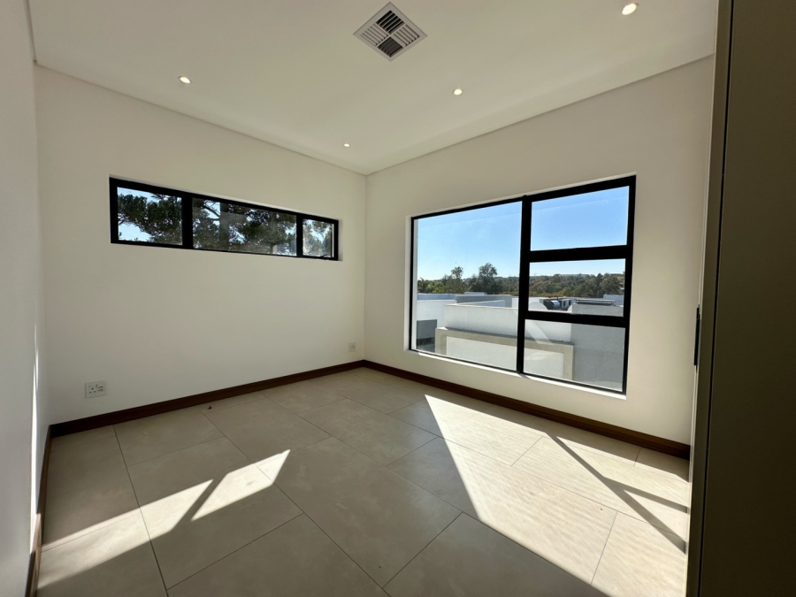 To Let 3 Bedroom Property for Rent in Morningside Gauteng