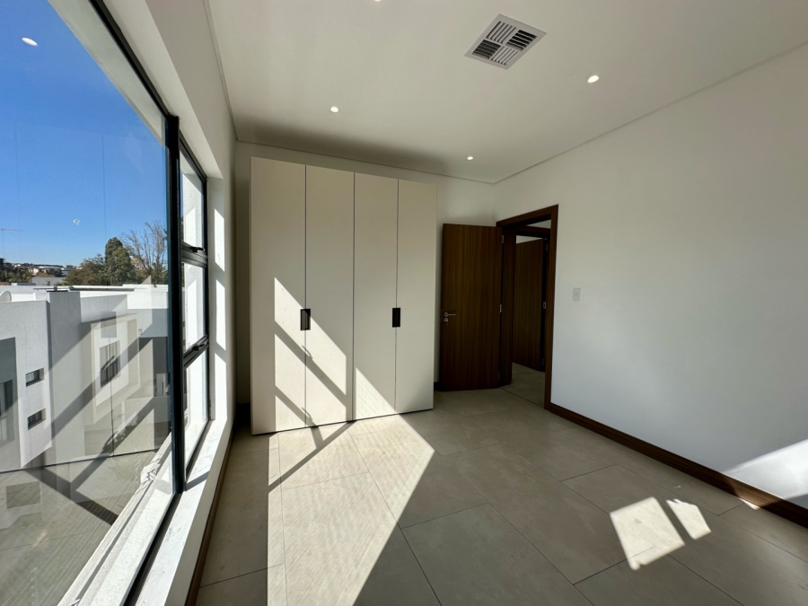 To Let 3 Bedroom Property for Rent in Morningside Gauteng
