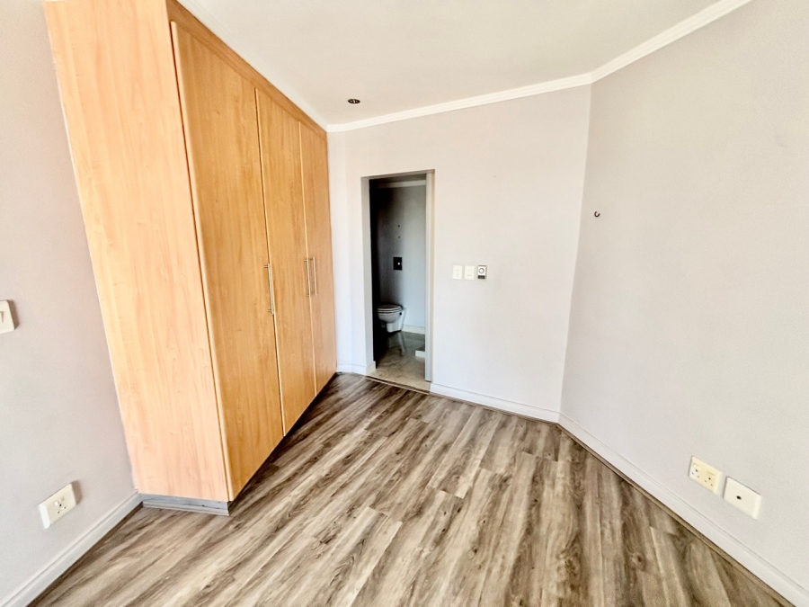 To Let 1 Bedroom Property for Rent in Sandown Gauteng