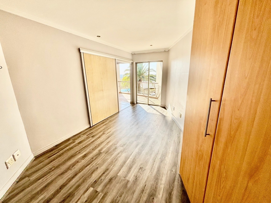 To Let 1 Bedroom Property for Rent in Sandown Gauteng