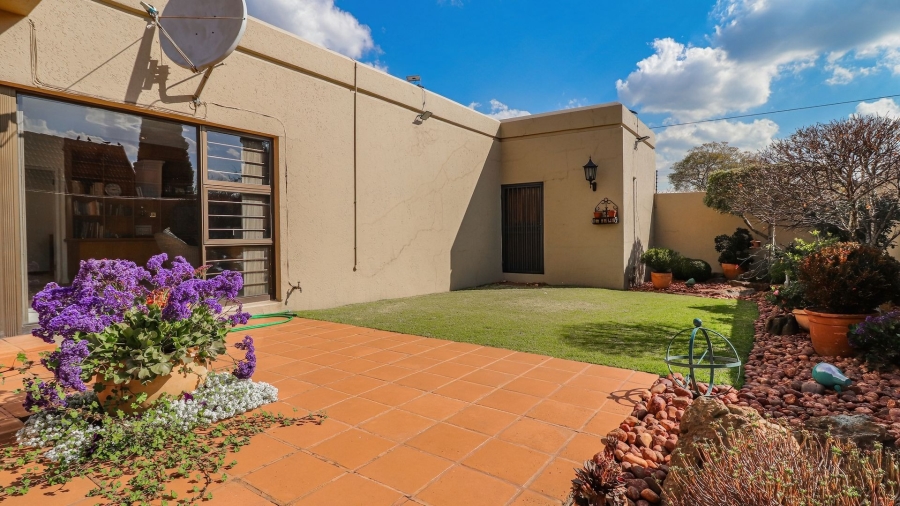 3 Bedroom Property for Sale in Glen Atholl Gauteng
