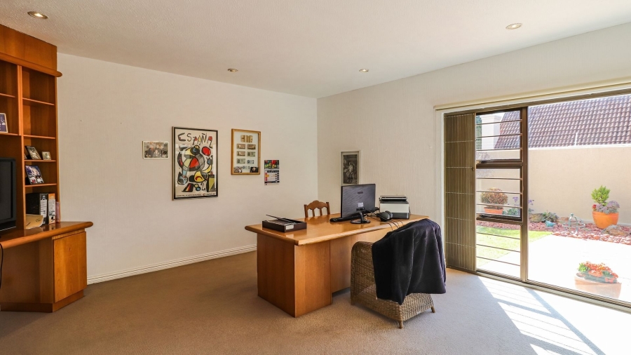 3 Bedroom Property for Sale in Glen Atholl Gauteng