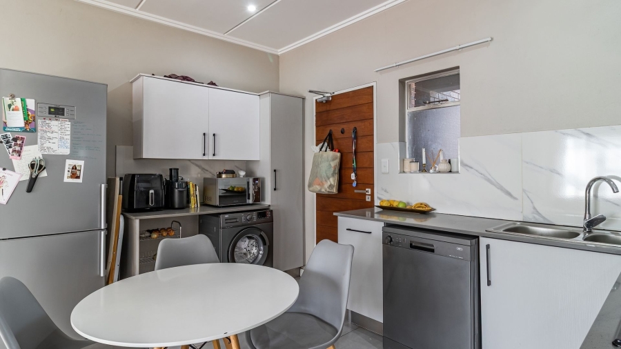 2 Bedroom Property for Sale in Craighall Park Gauteng