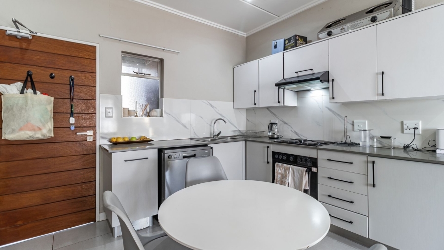 2 Bedroom Property for Sale in Craighall Park Gauteng
