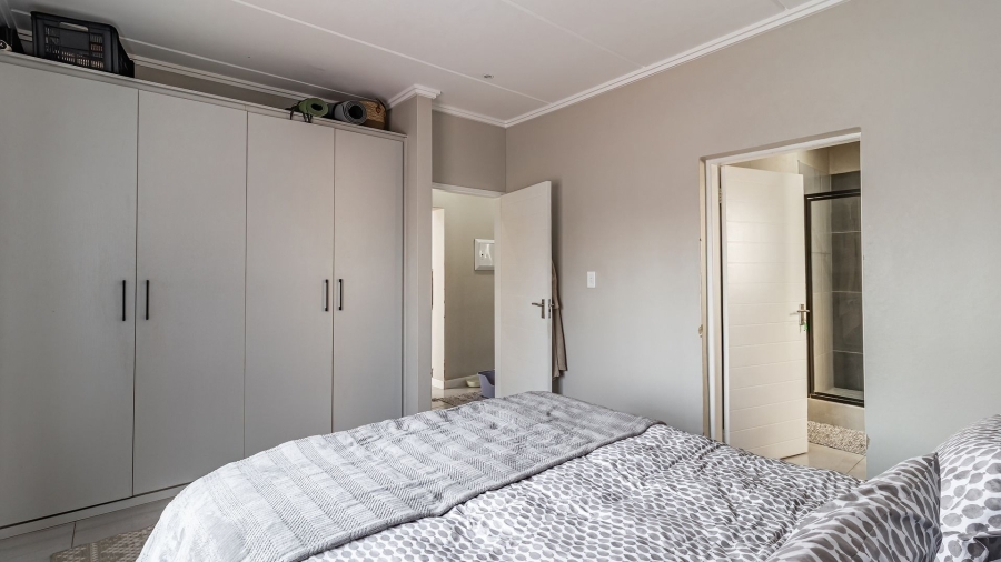 2 Bedroom Property for Sale in Craighall Park Gauteng