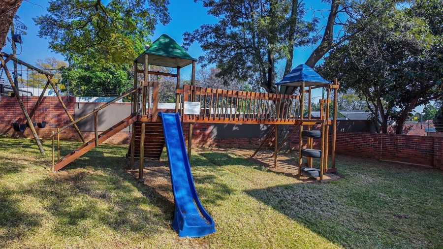 2 Bedroom Property for Sale in Craighall Park Gauteng