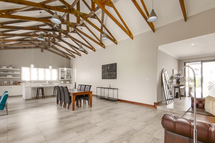 4 Bedroom Property for Sale in Copperleaf Estate Gauteng