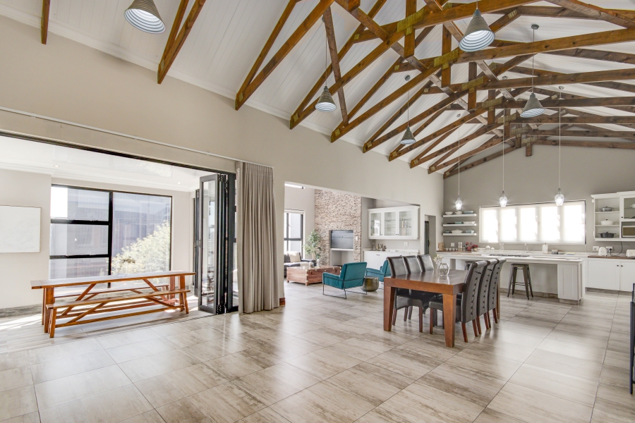 4 Bedroom Property for Sale in Copperleaf Estate Gauteng