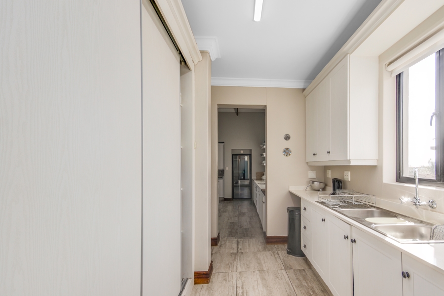 4 Bedroom Property for Sale in Copperleaf Estate Gauteng
