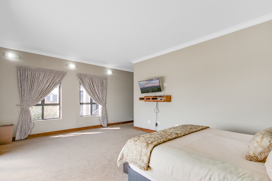 4 Bedroom Property for Sale in Copperleaf Estate Gauteng