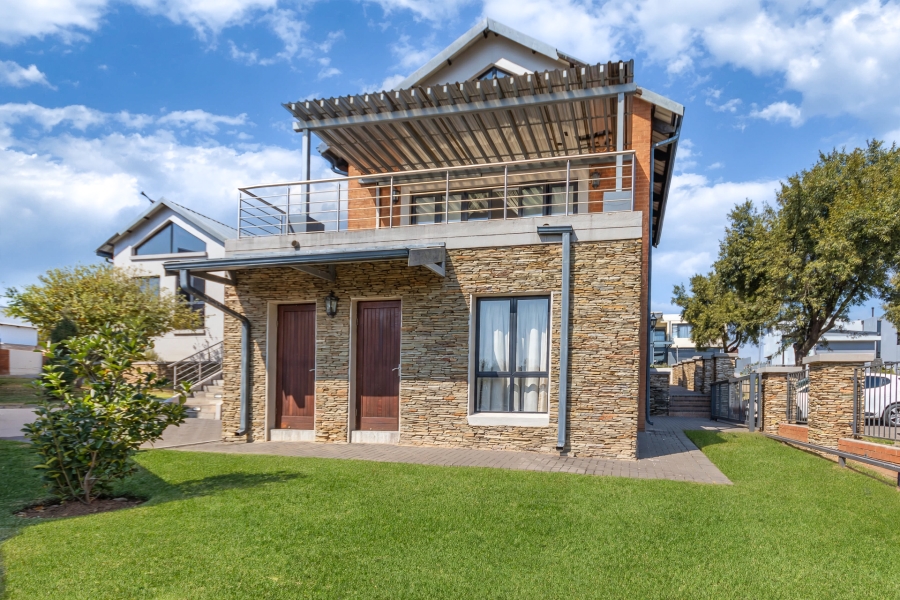 4 Bedroom Property for Sale in Copperleaf Estate Gauteng