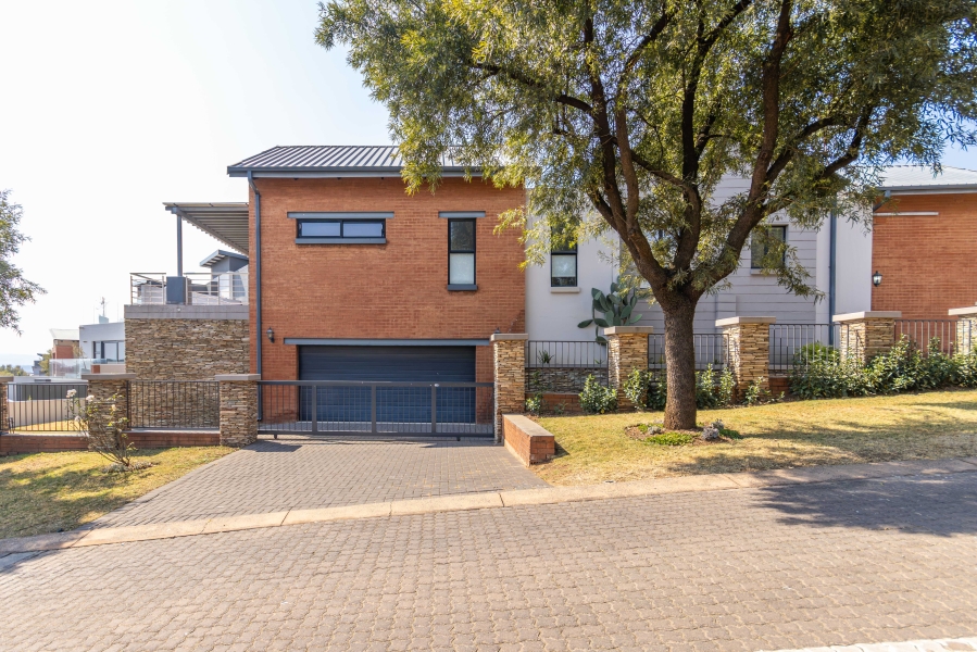 4 Bedroom Property for Sale in Copperleaf Estate Gauteng