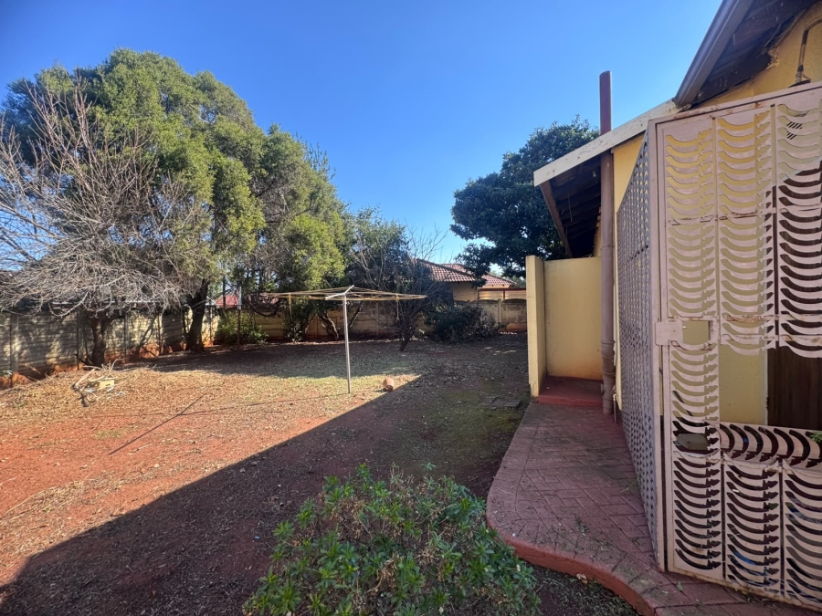 2 Bedroom Property for Sale in Dawn Park Gauteng
