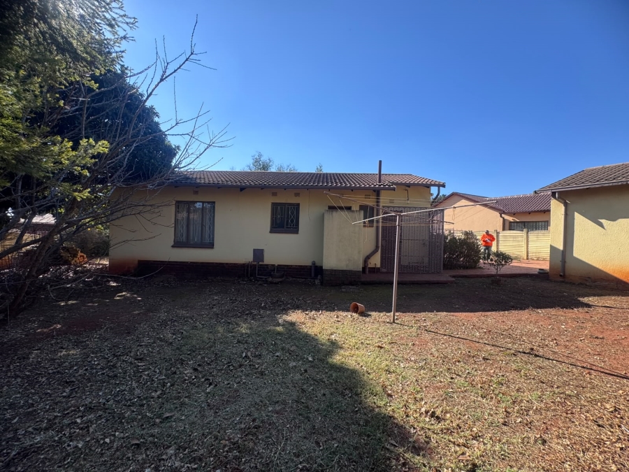 2 Bedroom Property for Sale in Dawn Park Gauteng