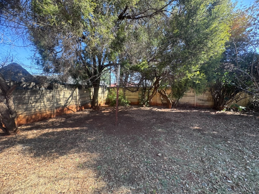 2 Bedroom Property for Sale in Dawn Park Gauteng