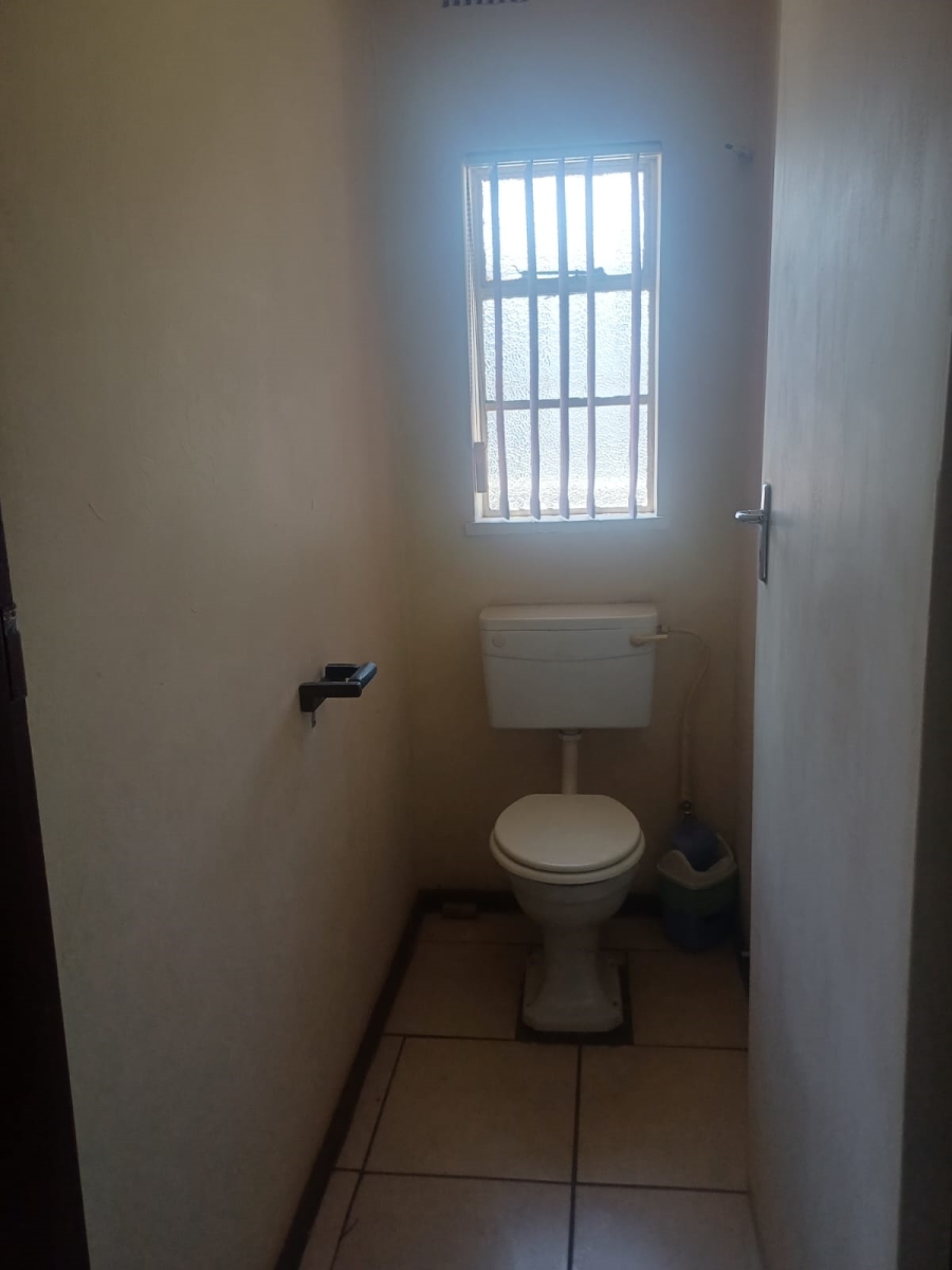 Commercial Property for Sale in Silverfields Gauteng