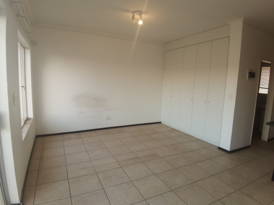 To Let 1 Bedroom Property for Rent in North Riding Gauteng