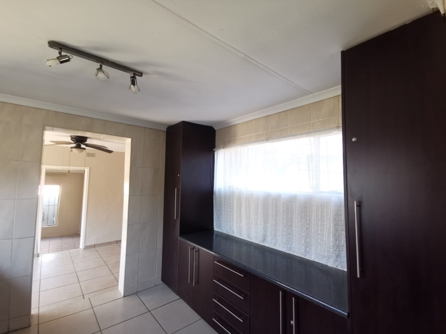3 Bedroom Property for Sale in Lindhaven Gauteng