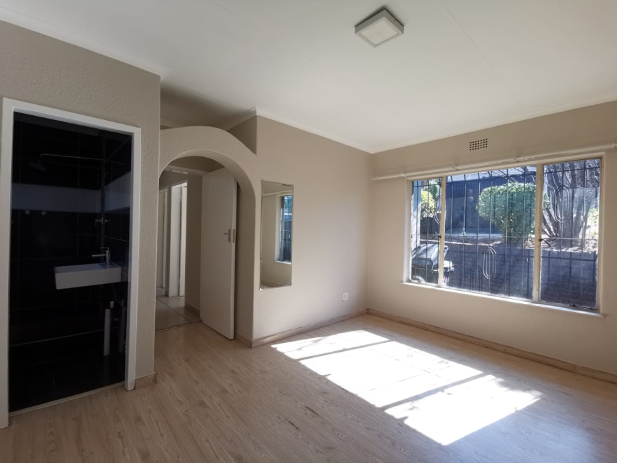 3 Bedroom Property for Sale in Lindhaven Gauteng